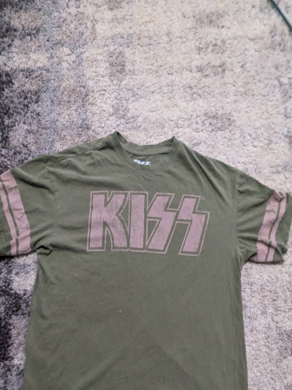 Official Green Kiss T-shirt